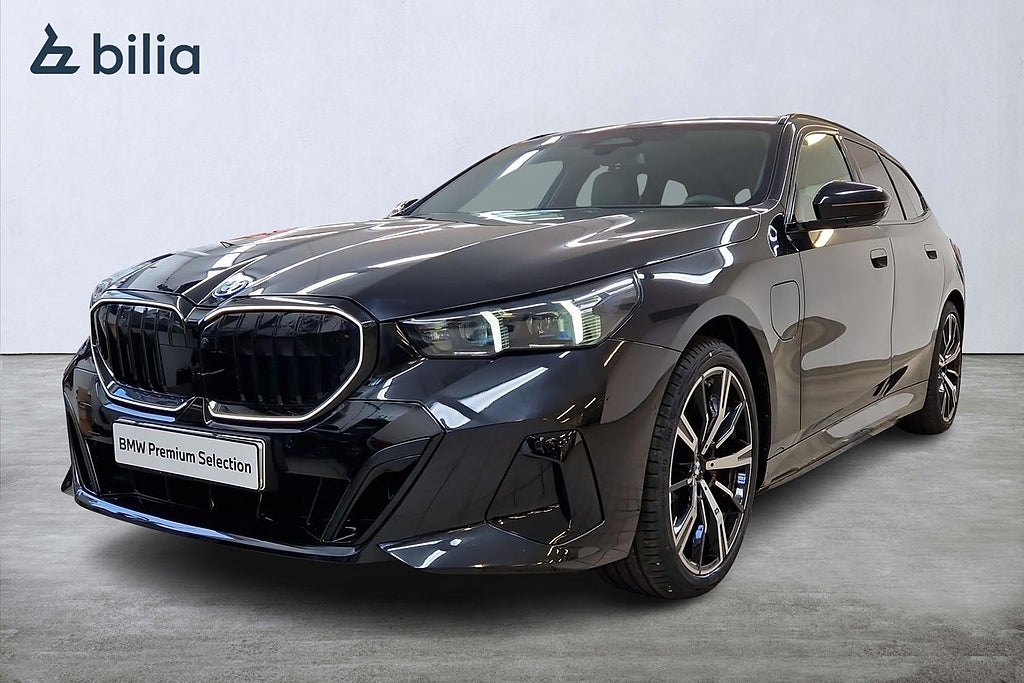BMW 530e xDrive Touring/M Sport Pro/B&W/Drag/Rattvärme/DEMOBIL