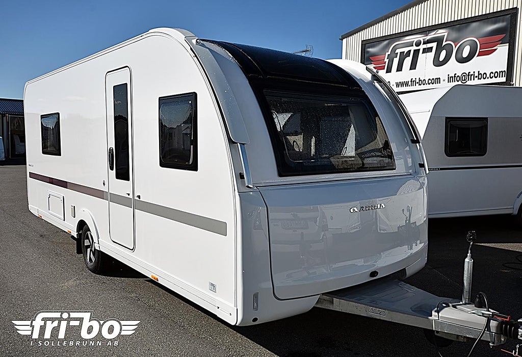 Adria 572 UT Adora, Långbäddar