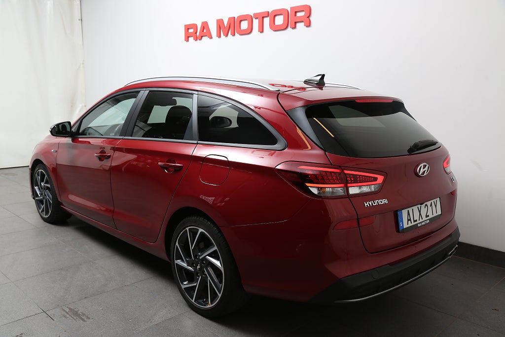 Hyundai i30 1,5 T-GDI 159hk N-Line Kombi Aut Backkamera Moms 2021