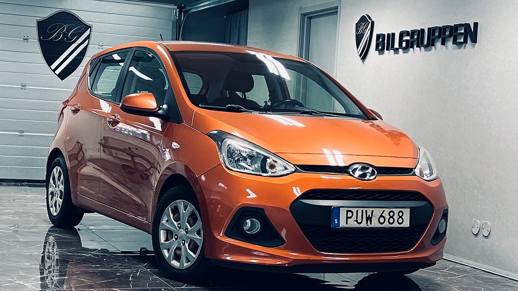 Hyundai i10 1.0 ComfortPlus|Besiktad|360 Årskatt|Rattvärmare