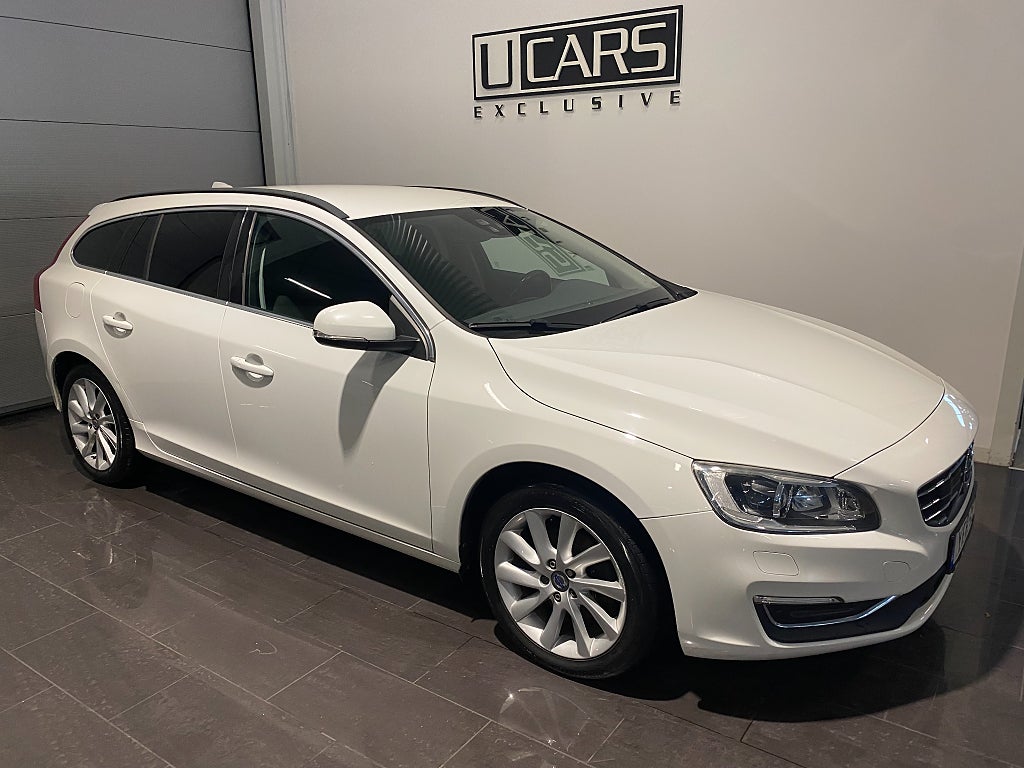 Volvo V60 D3 Momentum / Business Advanced
