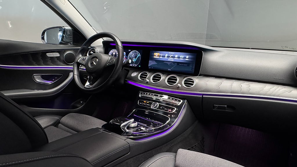 Mercedes-Benz E220 2017 - miniatyr 7
