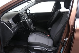 Halvkombi Hyundai i20 7 av 19