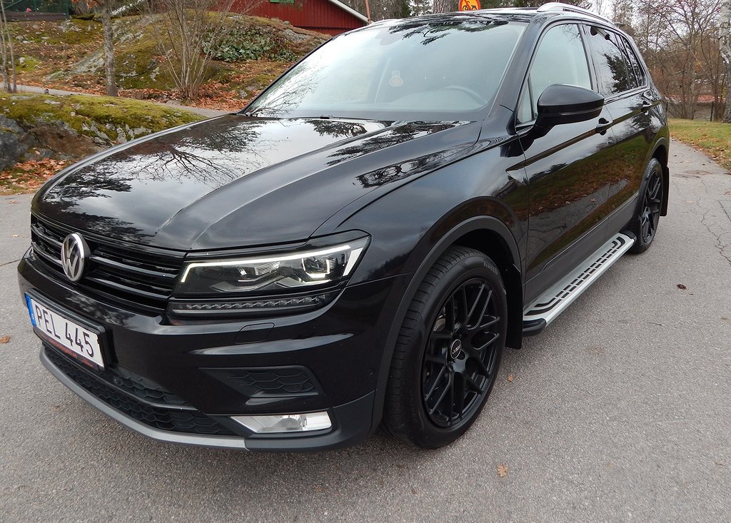 Volkswagen Tiguan 2.0 TDI 4Motion PANORAMA COCKPIT DRAG 19"