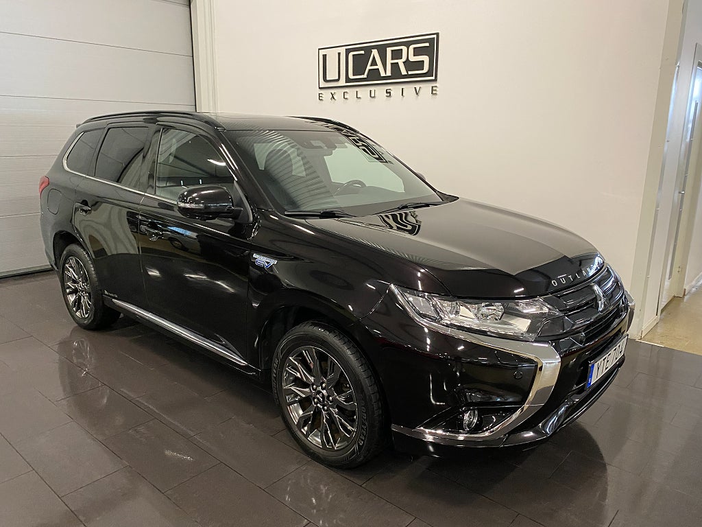 Mitsubishi Outlander PHEV CVT Edition 100 | 4WD | Läder | Rattvärme