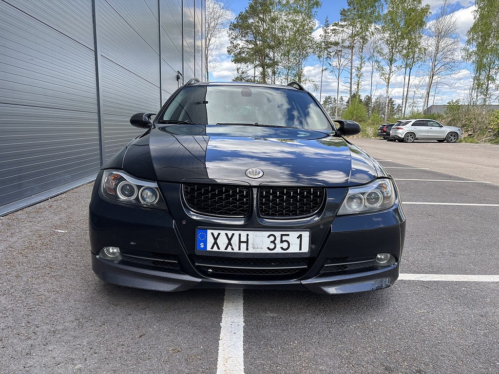 BMW 320D Touring Panorama Ny bes