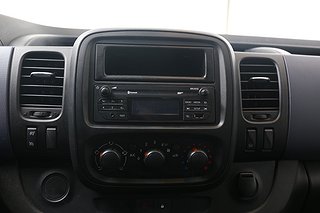 Transportbil - Skåp Opel Vivaro 8 av 13