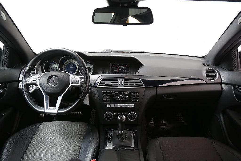 Mercedes-Benz C 180 Coupé 7G-Tronic Plus AMG Sport Navi 2013