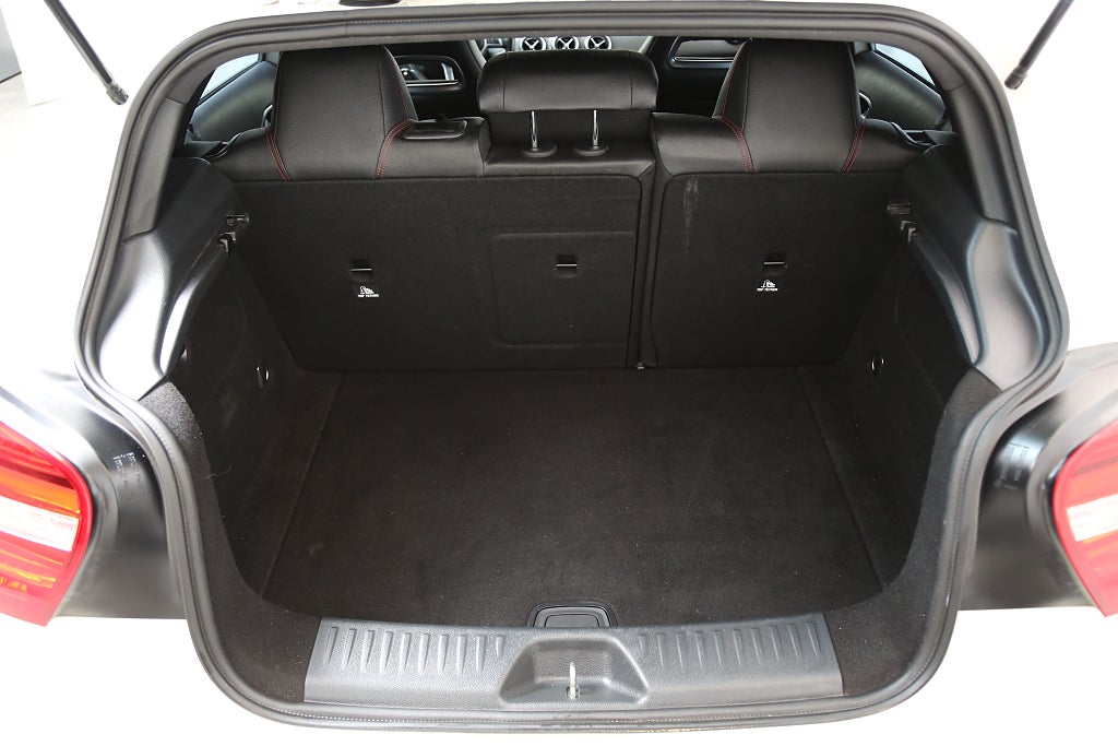 Mercedes-Benz A 180 122hk AMG Styling 2015