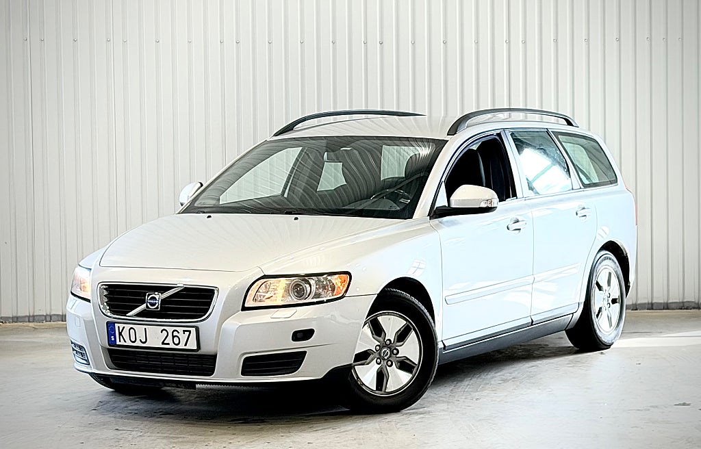Volvo V50 1.6 D M-VÄRM P-VÄRM EN ÄGARE VÄLSERVAD/VÄLSKÖTT 109HK