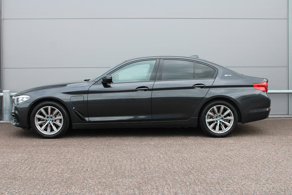 BMW 530e Sedan Sportline 252hk Hifi Navigation Backkamera