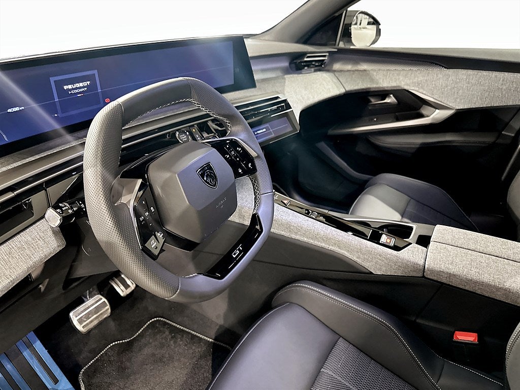 Bild på Peugeot 5008 GT Hybrid 145hk Aut - NYA VINTERHJUL INGÅR!