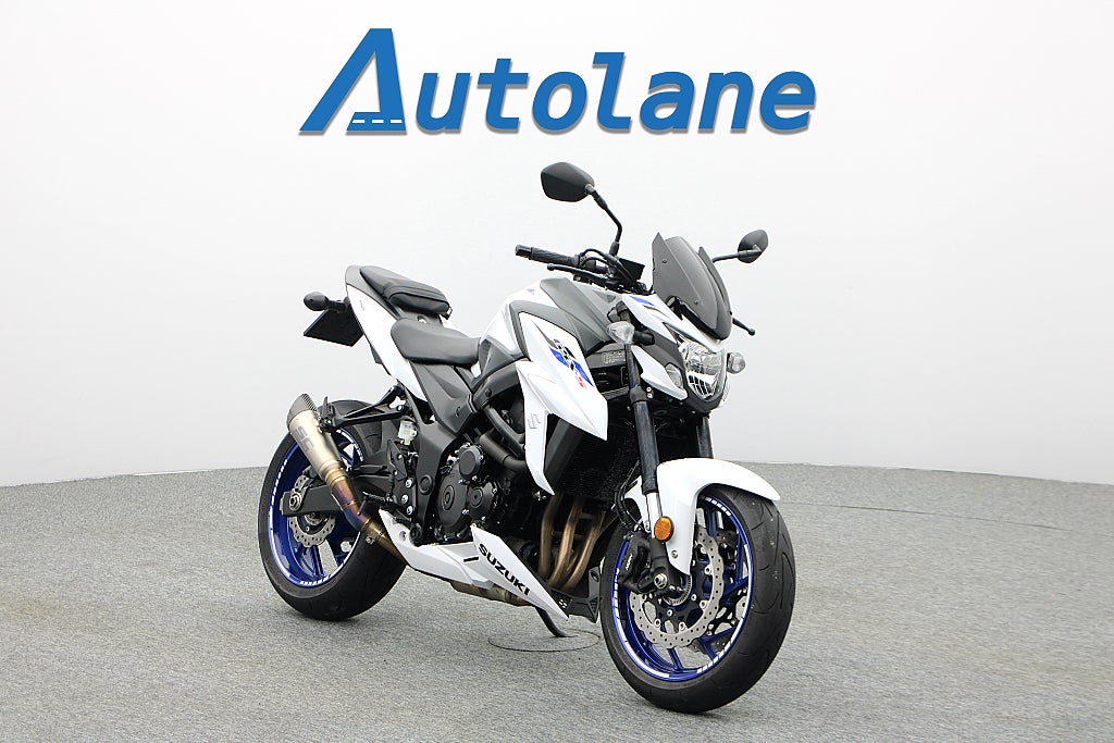 Suzuki GSX-S750 * SC Project Ventiler kontrollerade!