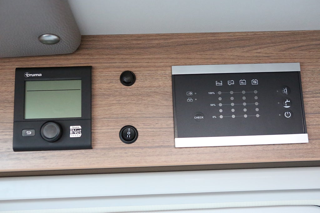 Knaus Van Ti 640 MEG Vansation AUT 177hk Långbäddar VW