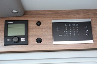 Husbil-integrerad Knaus Van Ti 640 18 av 23