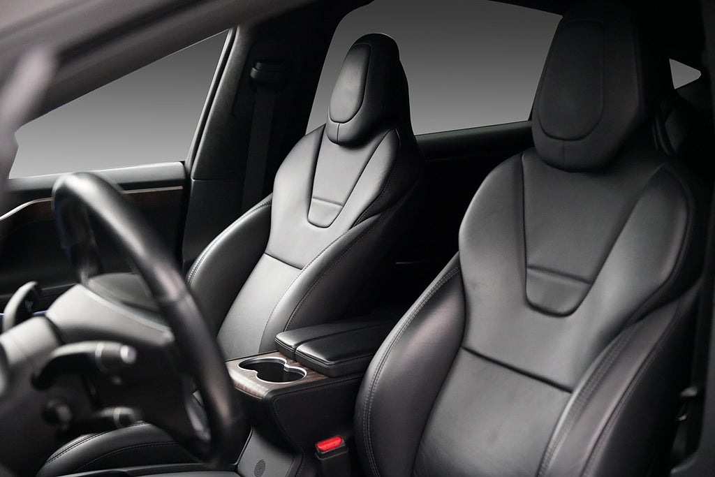 Tesla Model X 100D|FSD|AWD|Dragkrok|6-sits|Backkamera|Folierad