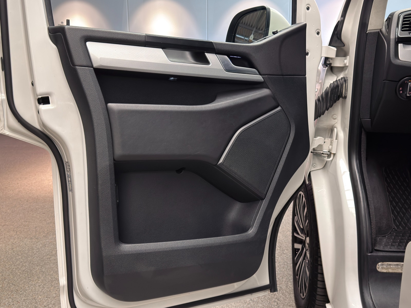 Volkswagen Multivan 2.0 TDI 4M 204hk Highline |7-sits|Drag|El-skjutdörrar 2018 - miniatyr 5