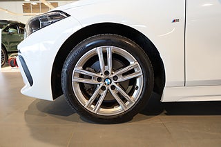 Halvkombi BMW 118I 7 av 30