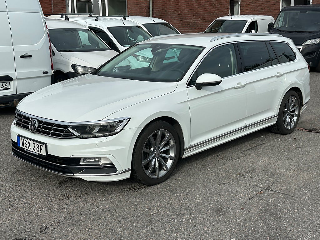 Volkswagen Passat Sportscombi 2.0 TDI R line Cockpit 
