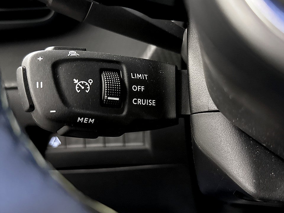 Bild på Peugeot 2008 GT Hybrid 145hk Aut B-KAMERA ELSTOL CARPLAY