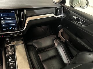 Volvo V60 T6 AWD Inscription Pvärm Pano 360° VoC GPS HuD SoV