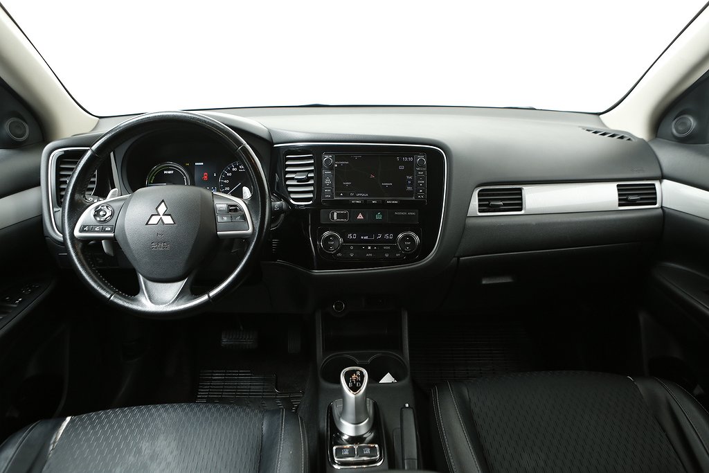 Mitsubishi Outlander Plug-in hybrid 4WD Aut Extraljus Drag 2014