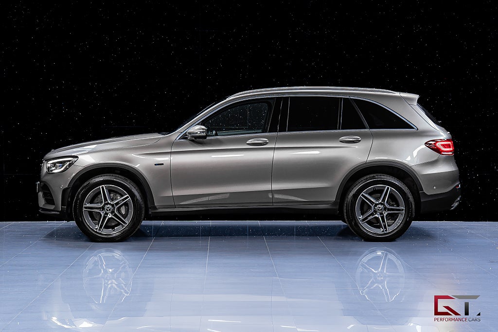 Mercedes-Benz GLC 300 de 4M AMG Pano Burmester ACC Matrix Cockpit Akustik