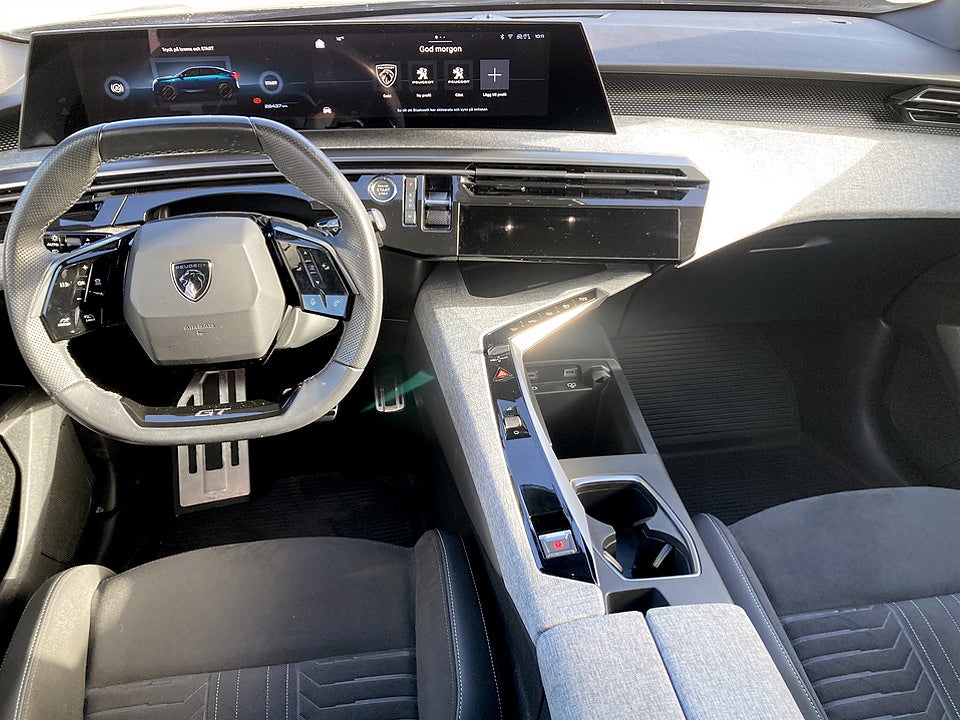 Bild på Peugeot 3008 GT Hybrid 145hk Aut B-KAMERA CARPLAY NAV