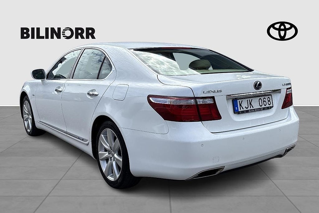 Lexus LS 2008