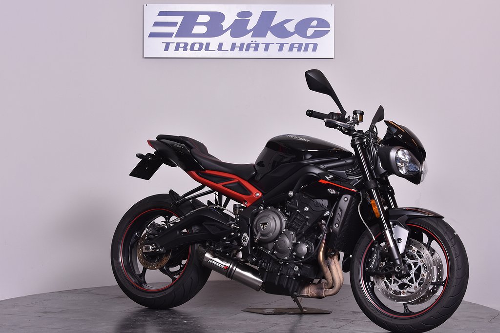 Triumph TRIPLE R /QS /DOMINATOR /NYSERVAD