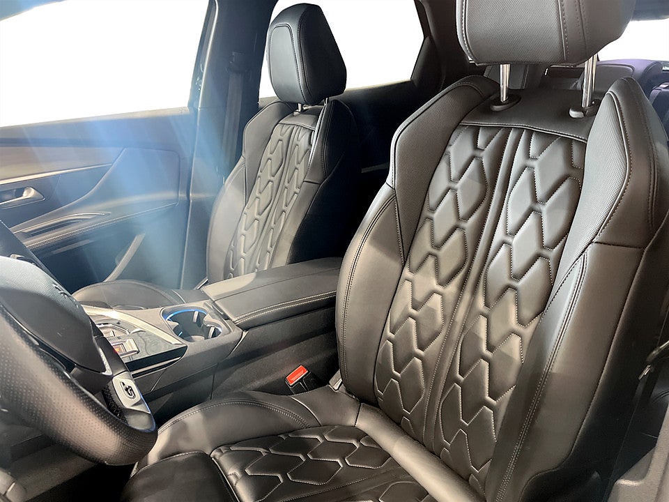 Bild på Peugeot 3008 GT Ultimate Business 1.2 PT 130hk Aut B-KAMERA