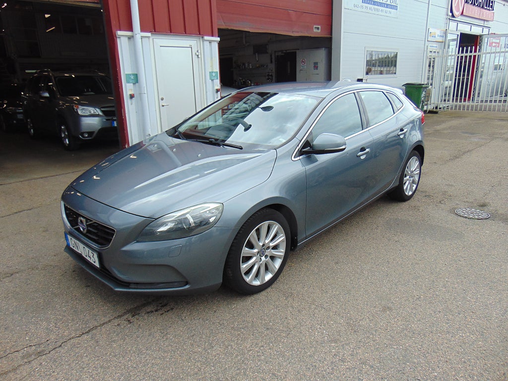 Volvo V40 D2 Powershift Your Momentum Euro 5