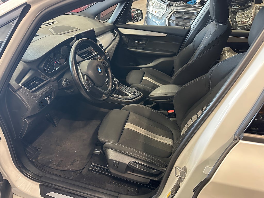 BMW 225xe Active Tourer Automat Sport line Plug-in hybrid glastak thumbnail