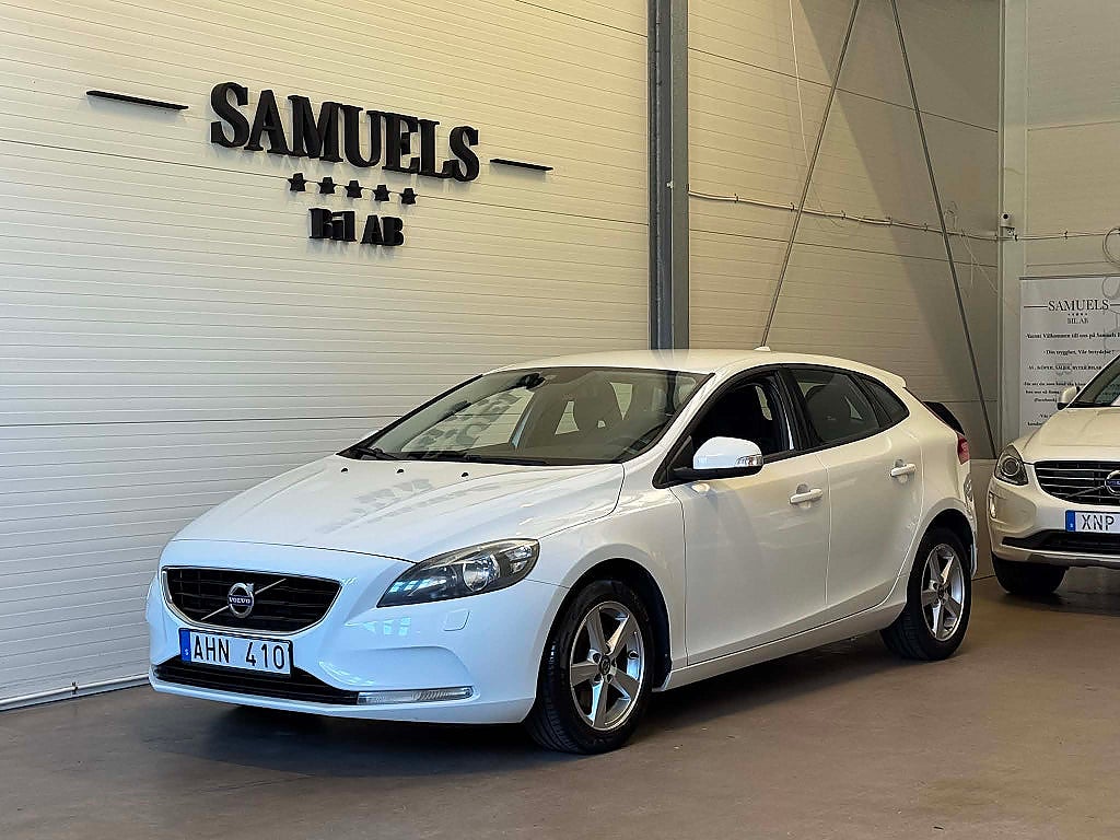 Volvo V40 D2 Automat/Dragkrok/Parkeringsvärmare/Exktravärmare 