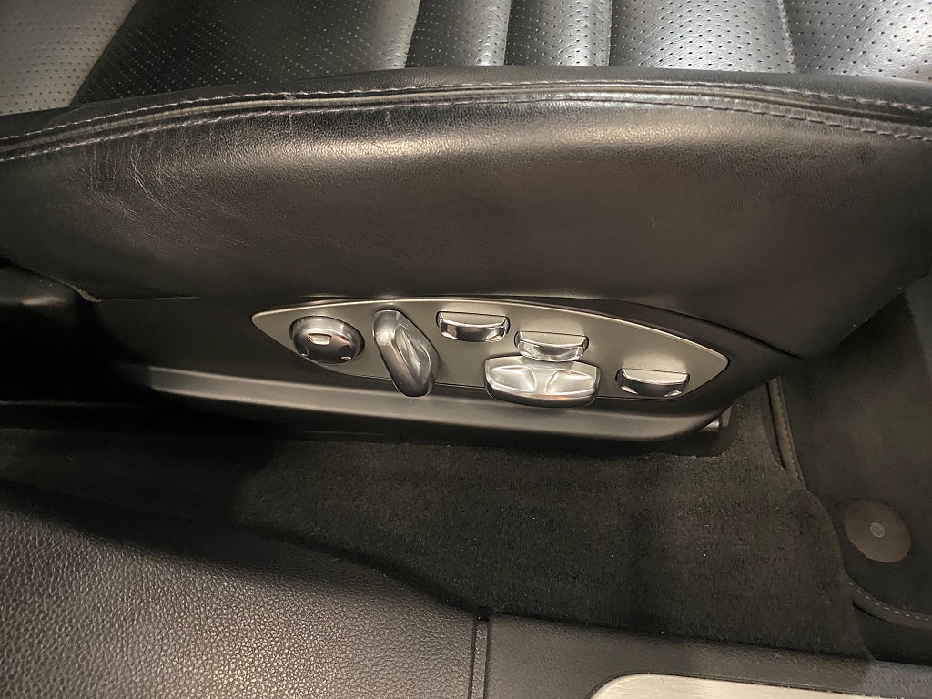 Porsche Panamera 2012 - miniatyr 15