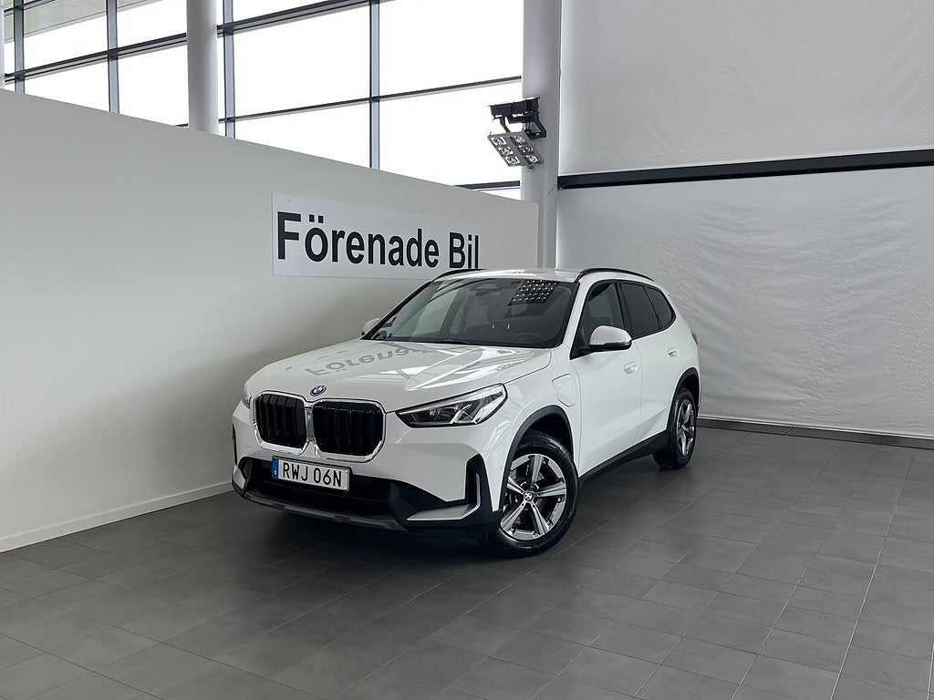 BMW X1 xDrive25e Dragkrok 17" Rattvärme Drive/Park Assist