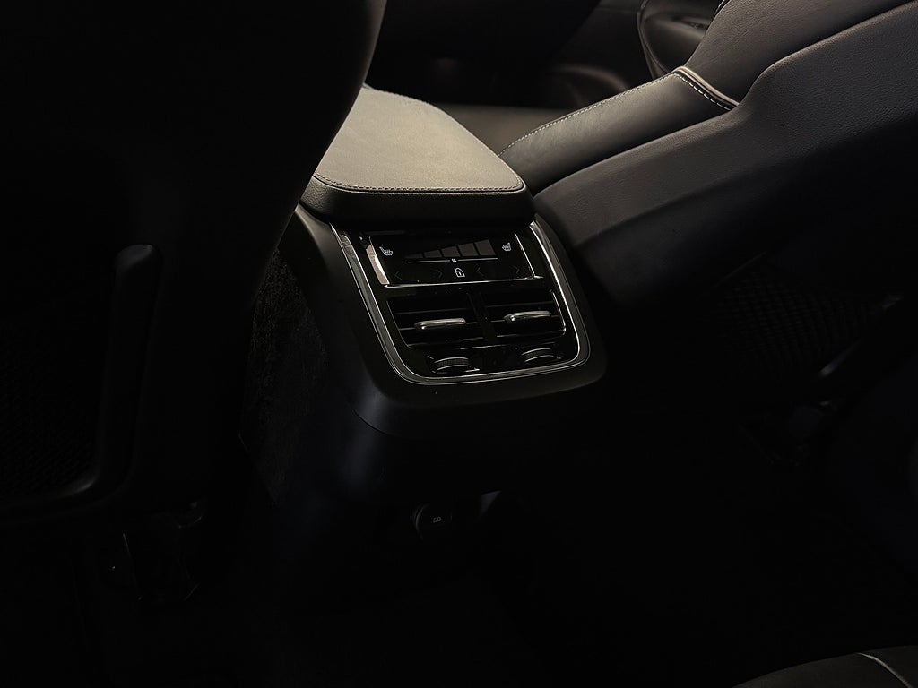 Volvo XC90 2022 - miniatyr 15