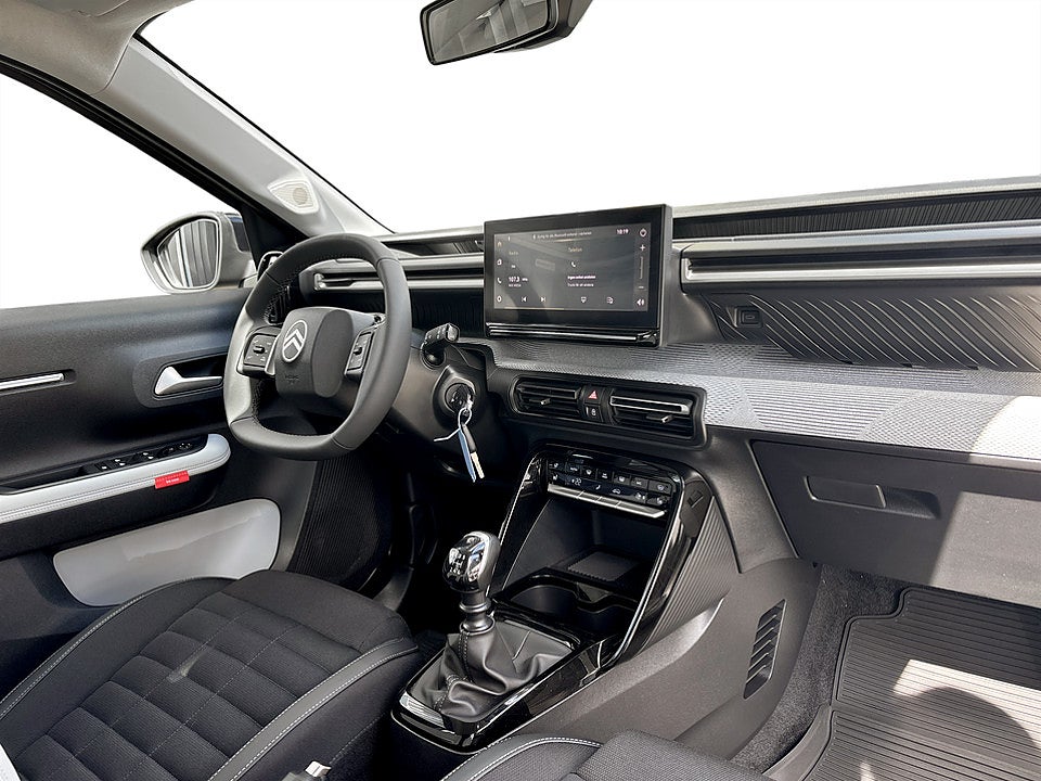 Bild på Citroën C3 Aircross Plus 1.2 PT 100hk B-KAMERA CARPLAY