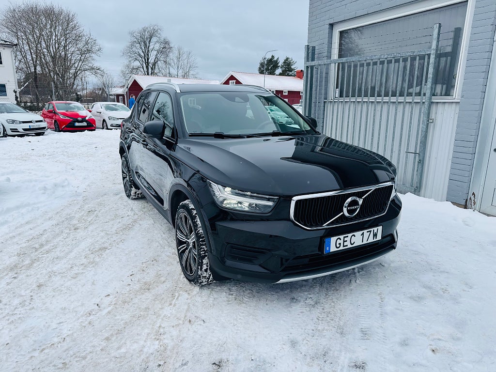 Volvo XC40 B4 197HK DCT ADVANCED / PILOT / NAVI / CARPLAY