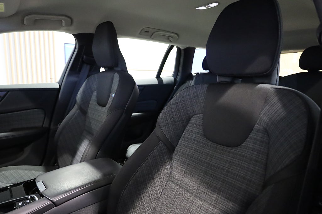 Volvo V60 Recharge T6 350hk AWD Core Edition Aut Drag Leasbar 2023