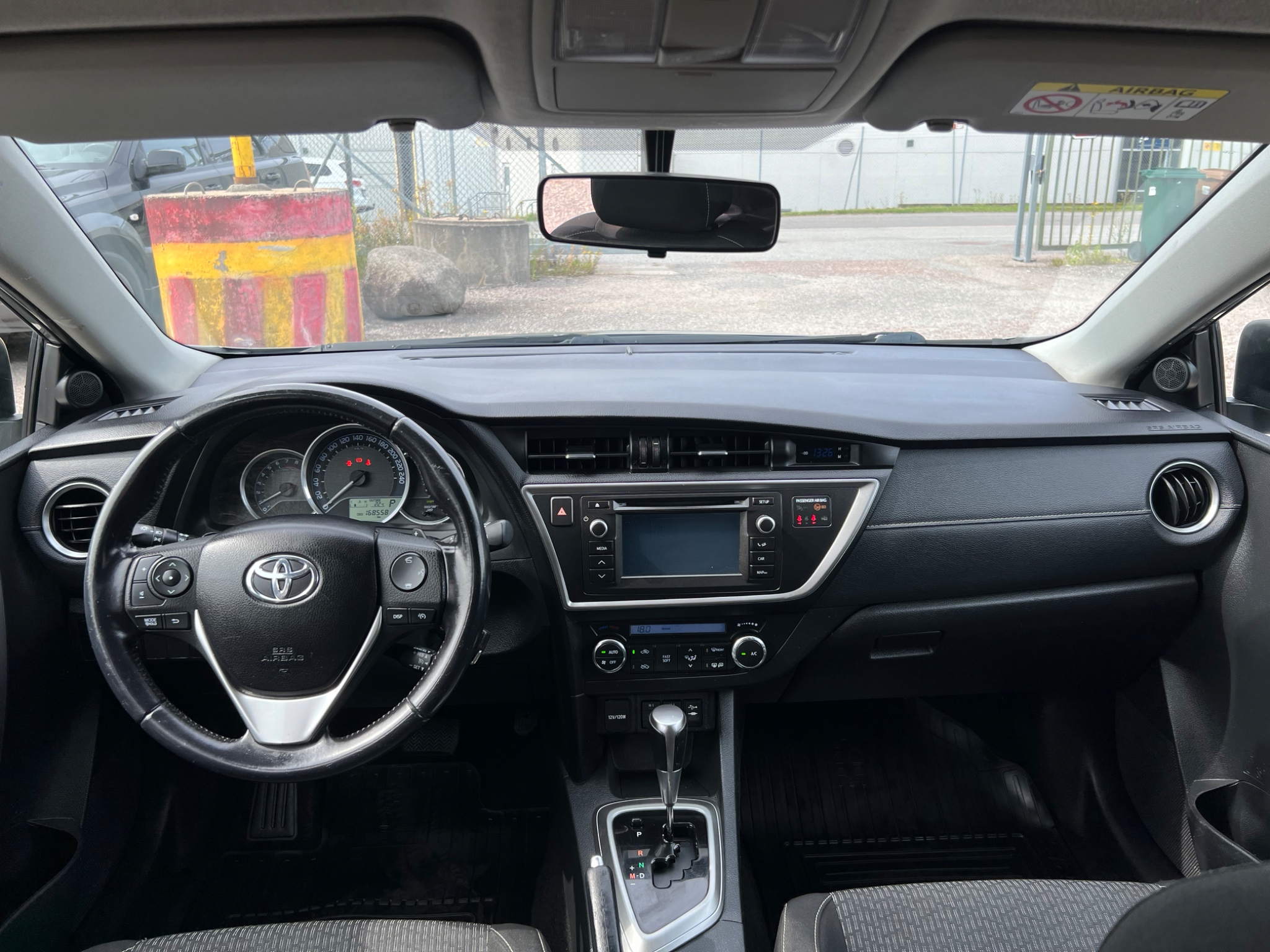 Toyota Auris 2015, photo 5/56