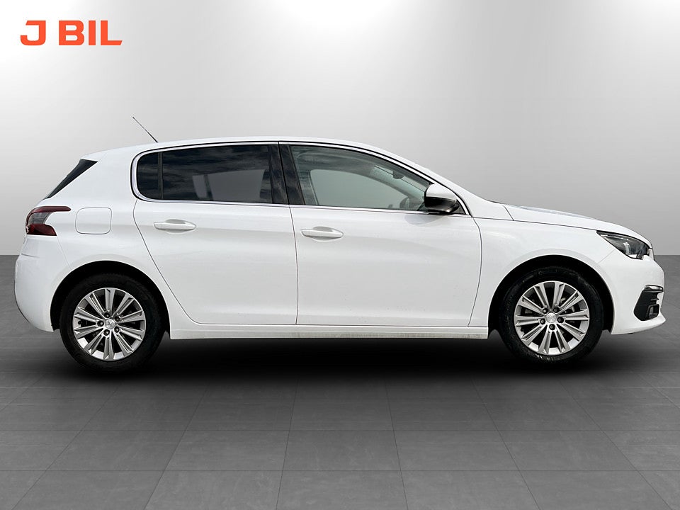 Bild på Peugeot 308 Allure 5D 1.2 PT 131hk Aut B-KAMERA CARPLAY