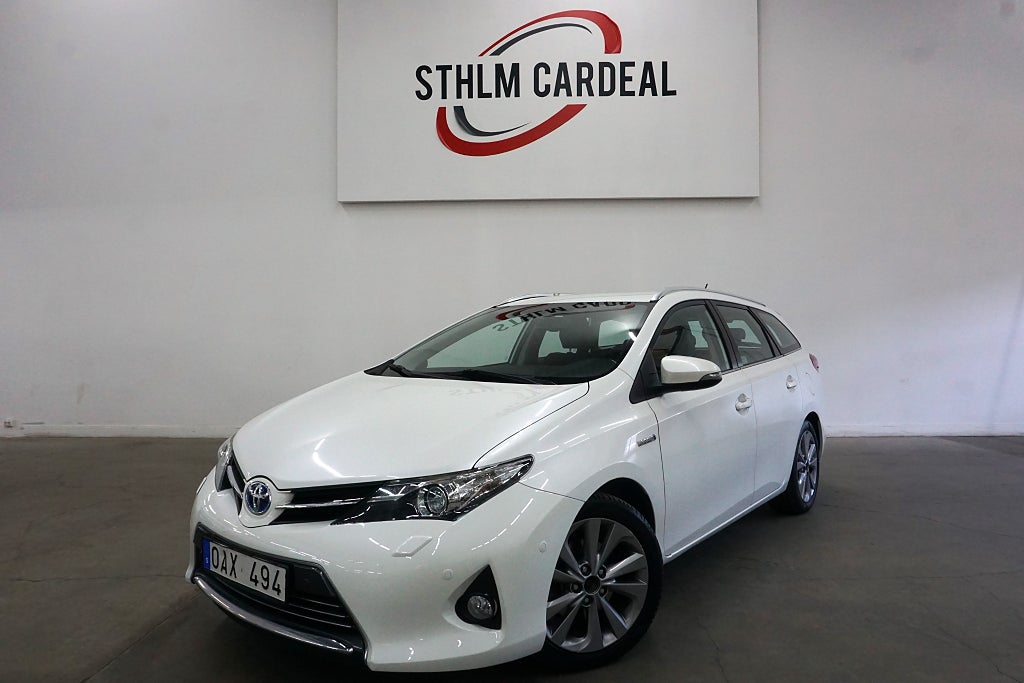 Toyota Auris Touring Sports Hybrid Executive, Navi, kamera, M.Värm