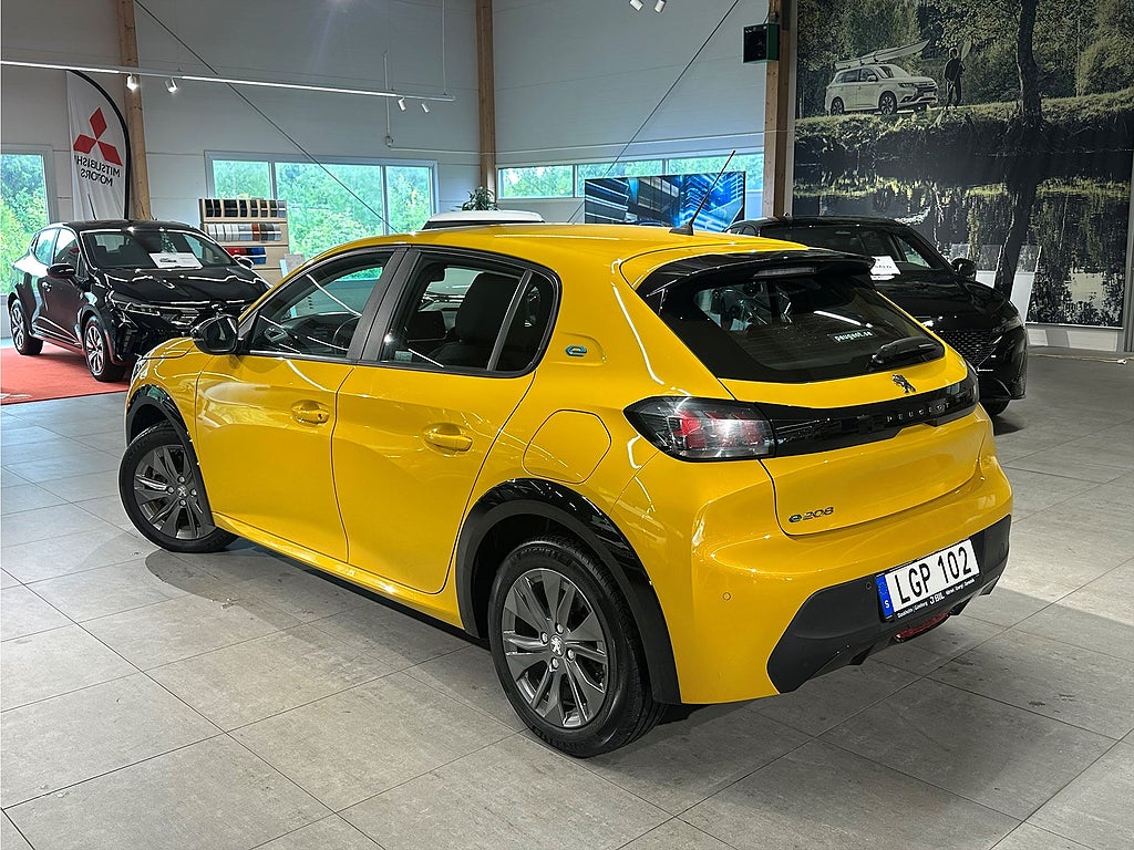 Bild på Peugeot E-208 Active Pack 50kWh 136hk Aut - PDC, CARPLAY