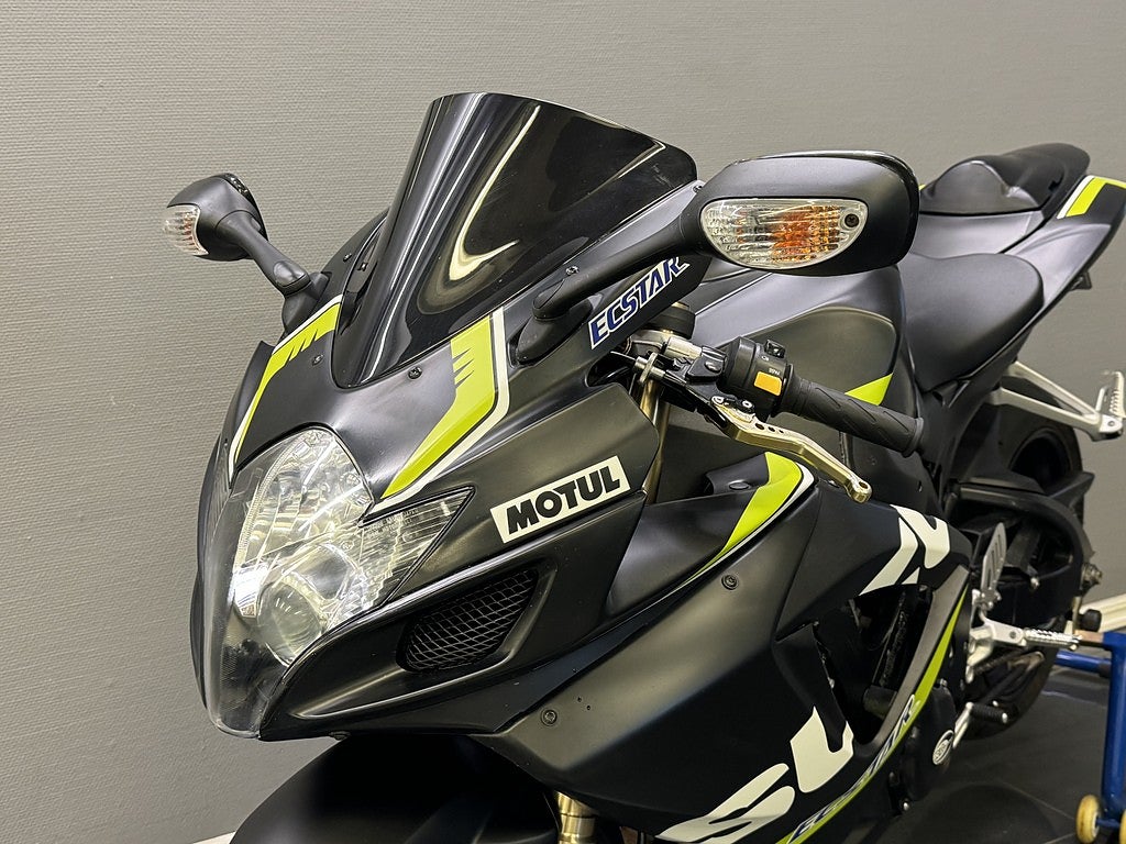 Suzuki Cycles GSX-R600 | Besiktigad | R&G | 766kr / månad