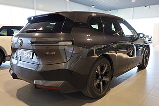 SUV BMW iX 5 av 32
