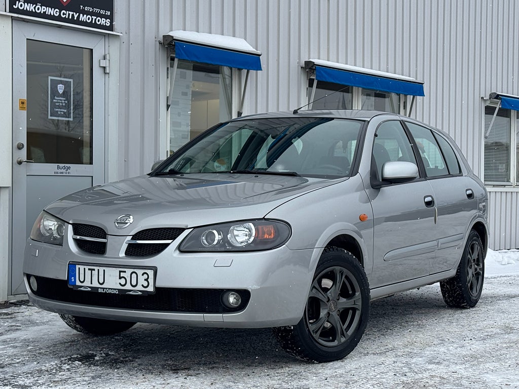 Nissan Almera 5-dörrar 1.8 Euro 4