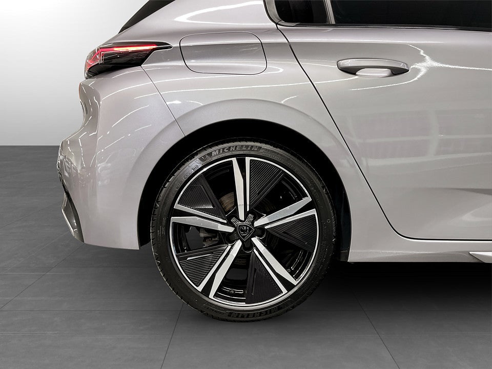 Bild på Peugeot 308 GT 1.2 PT 130hk Aut B-KAMERA CARPLAY