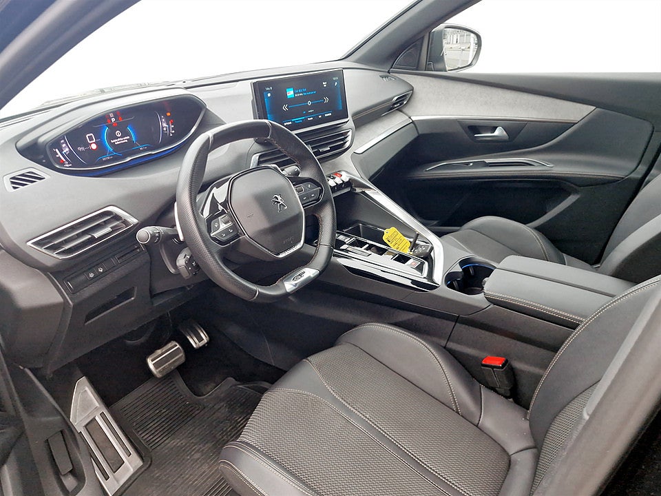 Bild på Peugeot 5008 GT 1.2 PT 130hk Aut 7-SITS B-KAMERA CARPLAY