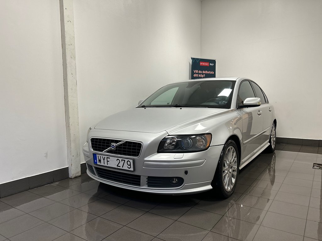 Volvo S40 T5 Momentum Euro 4 |Taklucka | Skinn | Välservad |